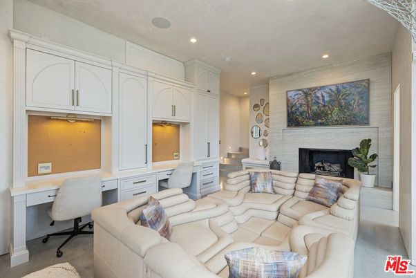 Fireplace, Interior, Living room, Recessed Lighting