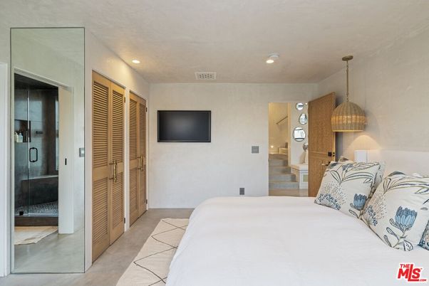 Bedroom, Interior, Pendant Lights, Recessed Lighting
