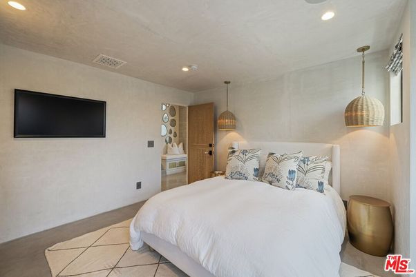 Bedroom, Interior, Pendant Lights, Recessed Lighting
