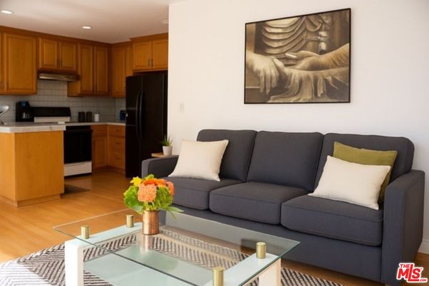 Interior, Kitchen, Living room, Recessed Lighting, Wood Texture Flooring