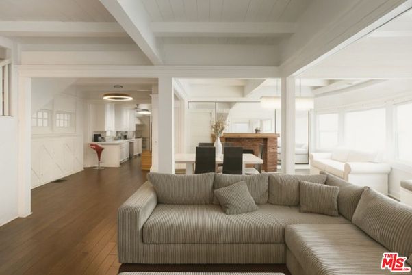 Dining room, Interior, Kitchen, Living room, Pendant Lights, Wood Texture Flooring
