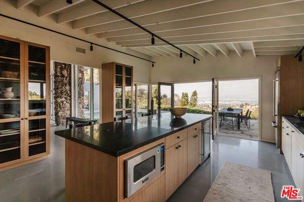 Dining room, Interior, Kitchen, Stainless Steel Appliances, Water, Wooden Beams