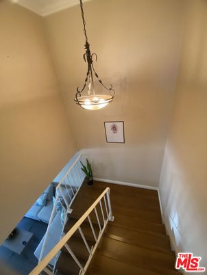 Interior, Pendant Lights, Wood Texture Flooring