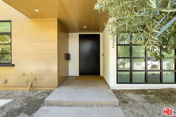 Exterior, Recessed Lighting