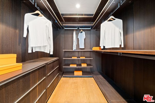 Interior, Recessed Lighting, Walk-in Closets, Wood Texture Flooring