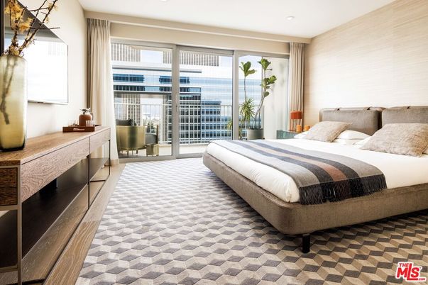 Bedroom, Interior, Recessed Lighting, Water
