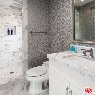 Bathroom, Interior, Marble, Marble Walls, Recessed Lighting