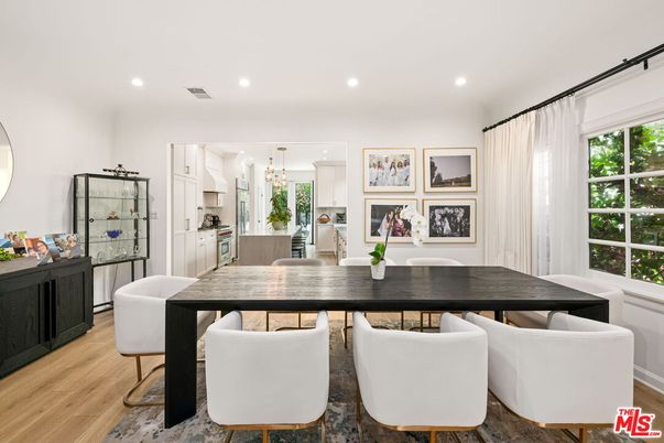 Chandelier, Dining room, Interior, Kitchen, Recessed Lighting, Wood Texture Flooring