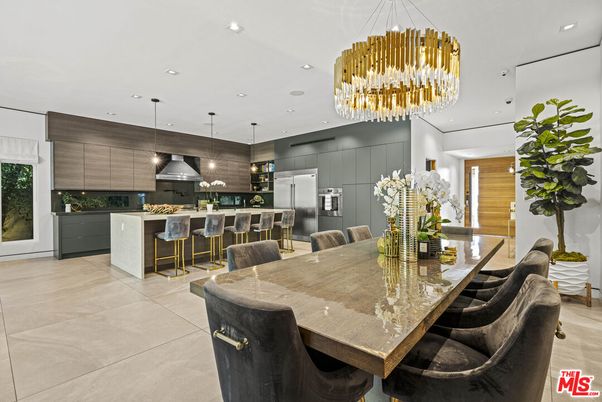 Chandelier, Dining room, Interior, Kitchen, Pendant Lights, Recessed Lighting, Stainless Steel Appliances