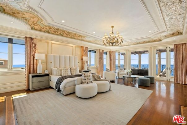 Bedroom, Chandelier, Interior, Recessed Lighting, Water, Wood Texture Flooring