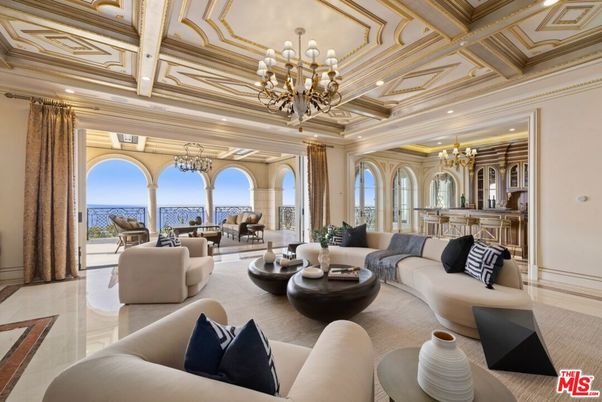 Chandelier, Interior, Living room, Recessed Lighting, Water