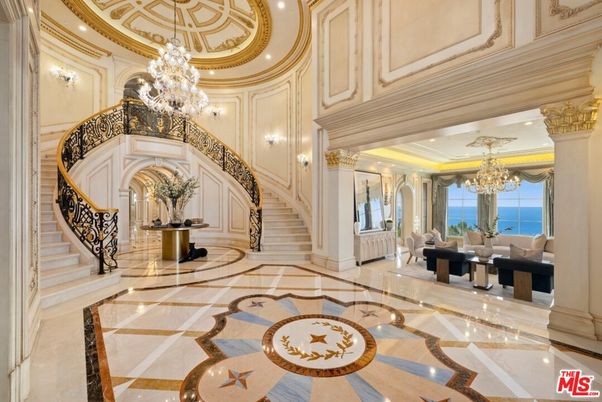 Chandelier, Interior, Recessed Lighting, Water