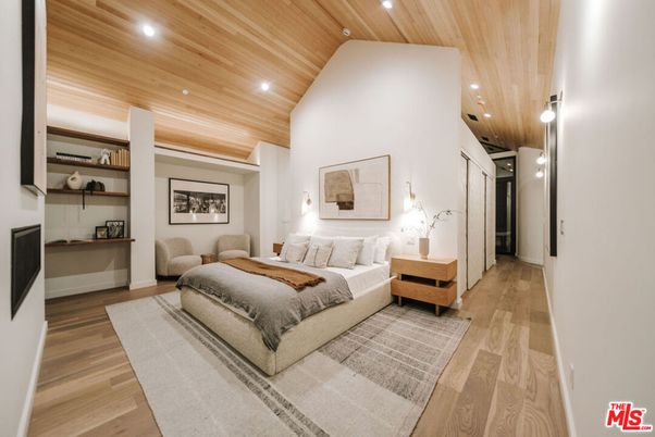 Bedroom, Interior, Recessed Lighting, Wooden Ceilings, Wood Texture Flooring