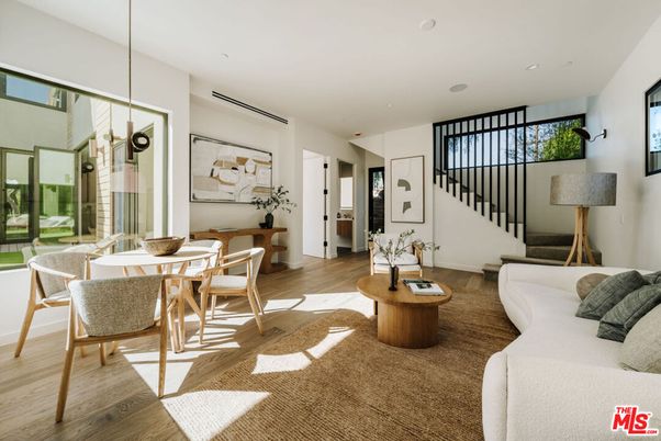 Dining room, Interior, Living room, Pendant Lights, Recessed Lighting, Wood Texture Flooring