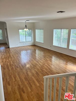 Empty room, Interior, Pendant Lights, Wood Texture Flooring