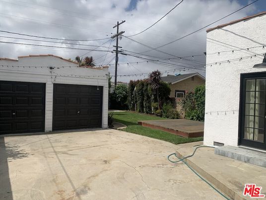 Detached Garage, Exterior