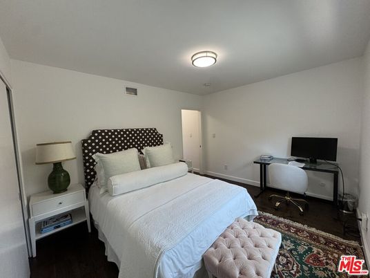 Bedroom, Home Office, Interior, Wood Texture Flooring
