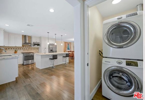 Interior, Kitchen, Pendant Lights, Recessed Lighting, Washer, Wood Texture Flooring