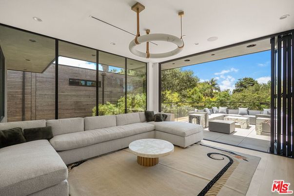 Interior, Living room, Pendant Lights, Recessed Lighting, Wood Texture Flooring