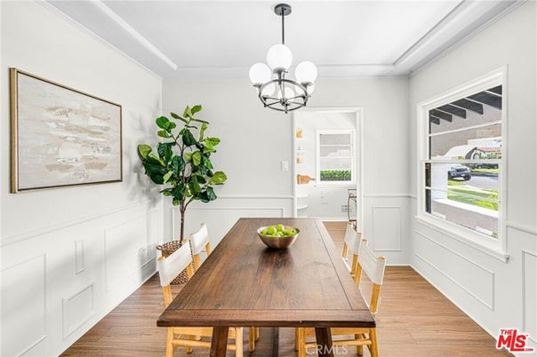 Chandelier, Dining room, Interior, Pendant Lights, Wood Texture Flooring