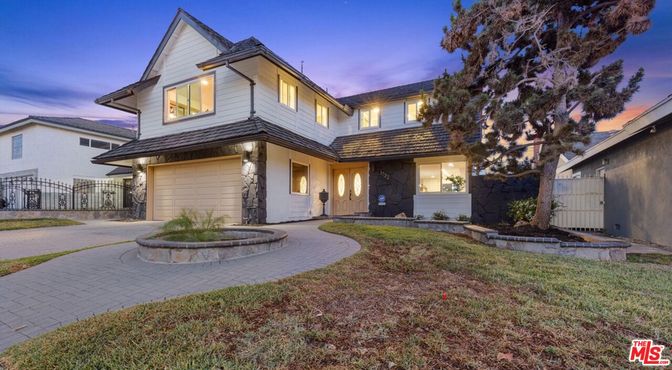 Attached, Backyard, Exterior, Facade, Farmhouse