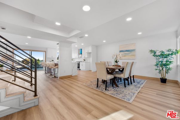 Dining room, Interior, Kitchen, Recessed Lighting, Wood Texture Flooring