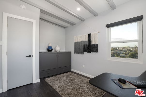 Interior, Recessed Lighting, Wooden Beams, Wood Texture Flooring