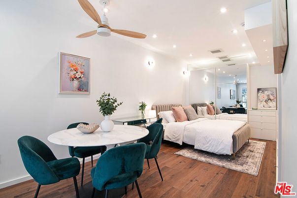 Bedroom, Dining room, Interior, Recessed Lighting, Wood Texture Flooring