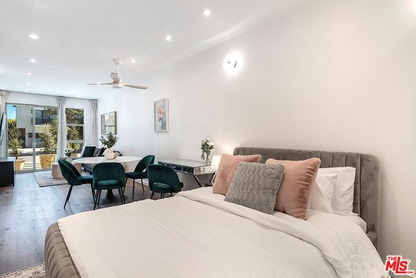 Bedroom, Dining room, Interior, Recessed Lighting, Wood Texture Flooring
