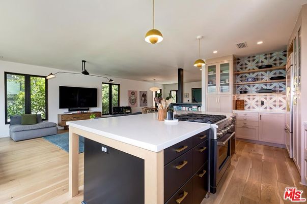 Interior, Kitchen, Living room, Pendant Lights, Recessed Lighting, Wood Texture Flooring