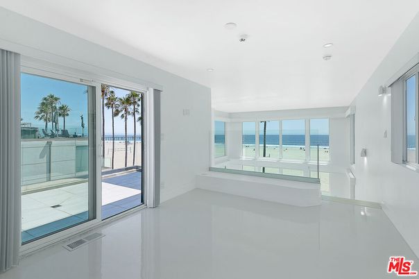 Interior, Recessed Lighting, Water