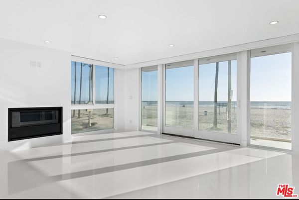 Empty room, Fireplace, Interior, Recessed Lighting, Water