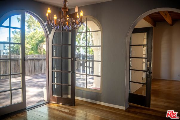 Chandelier, Interior, Wood Texture Flooring