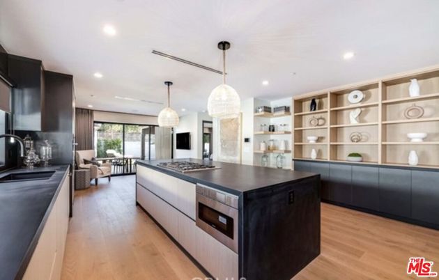Interior, Kitchen, Living room, Pendant Lights, Recessed Lighting, Stainless Steel Appliances, Wood Texture Flooring