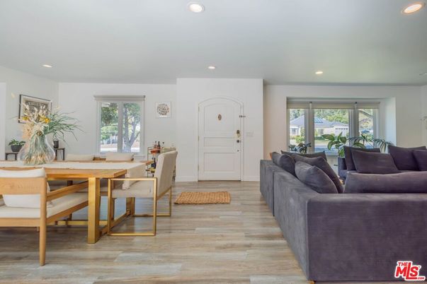 Dining room, Interior, Living room, Recessed Lighting, Wood Texture Flooring