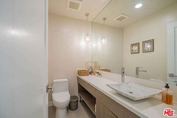 Bathroom, Interior, Pendant Lights, Recessed Lighting
