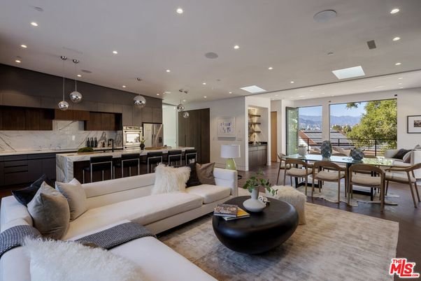 Dining room, Interior, Kitchen, Living room, Pendant Lights, Recessed Lighting, Stainless Steel Appliances, Wood Texture Flooring