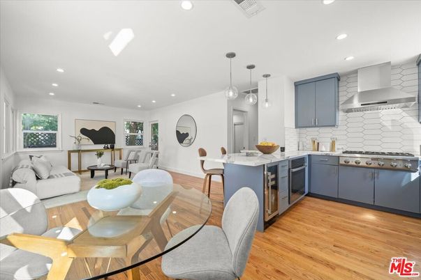 Dining room, Interior, Kitchen, Living room, Pendant Lights, Recessed Lighting, Stainless Steel Appliances, Wood Texture Flooring