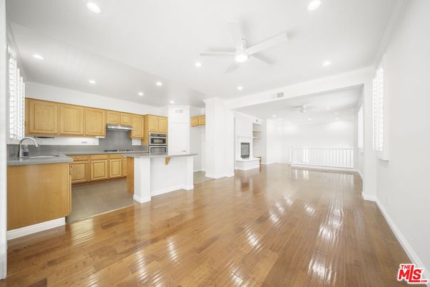 Empty room, Interior, Kitchen, Recessed Lighting, Wood Texture Flooring