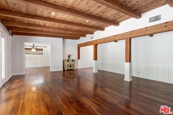 Empty room, Interior, Wooden Beams, Wooden Ceilings, Wood Texture Flooring