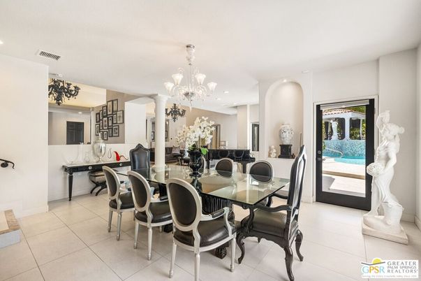 Chandelier, Dining room, Interior, Kitchen, Recessed Lighting