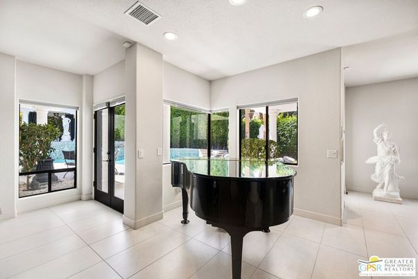 Interior, Piano, Recessed Lighting