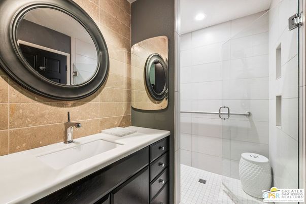Bathroom, Interior, Recessed Lighting