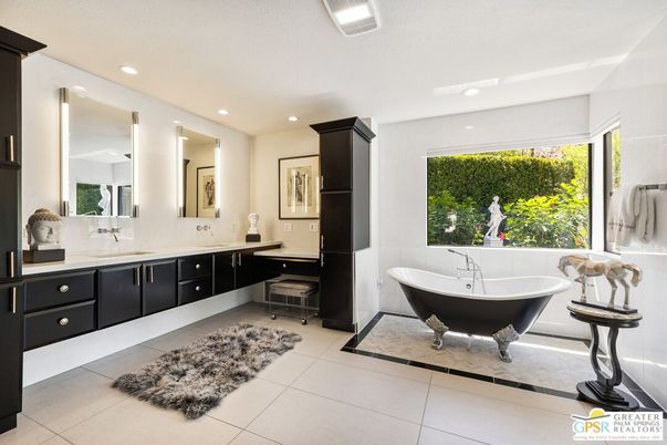 Bathroom, Dual Sink Vanities, Free Standing Baths, Interior, Recessed Lighting