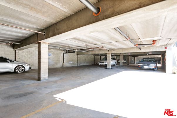 Garage, Interior, Stone Walls