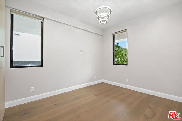 Empty room, Interior, Pendant Lights, Wood Texture Flooring