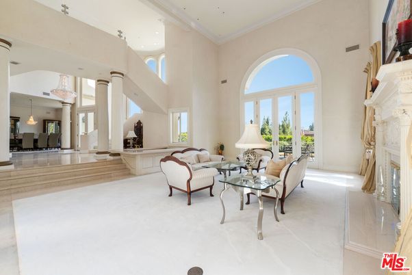 Fireplace, Interior, Living room, Pendant Lights, Recessed Lighting
