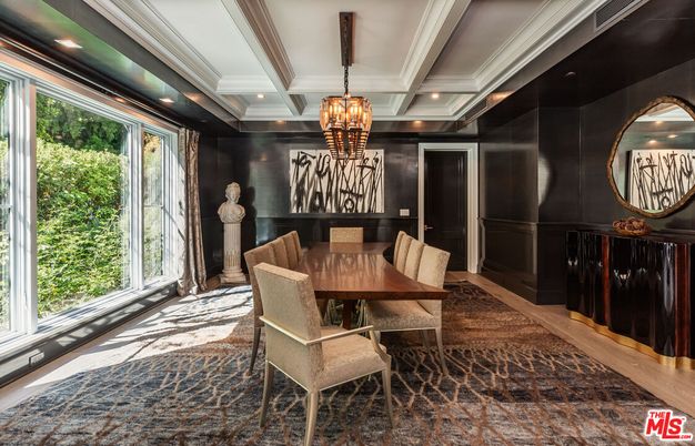 Chandelier, Dining room, Interior, Pendant Lights, Recessed Lighting