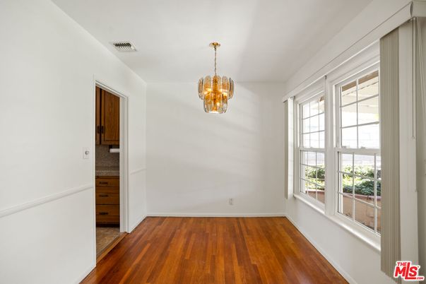 Chandelier, Empty room, Interior, Wood Texture Flooring