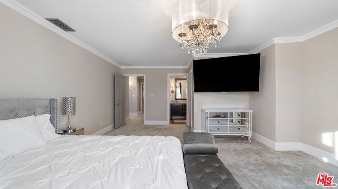 Bedroom, Chandelier, Interior